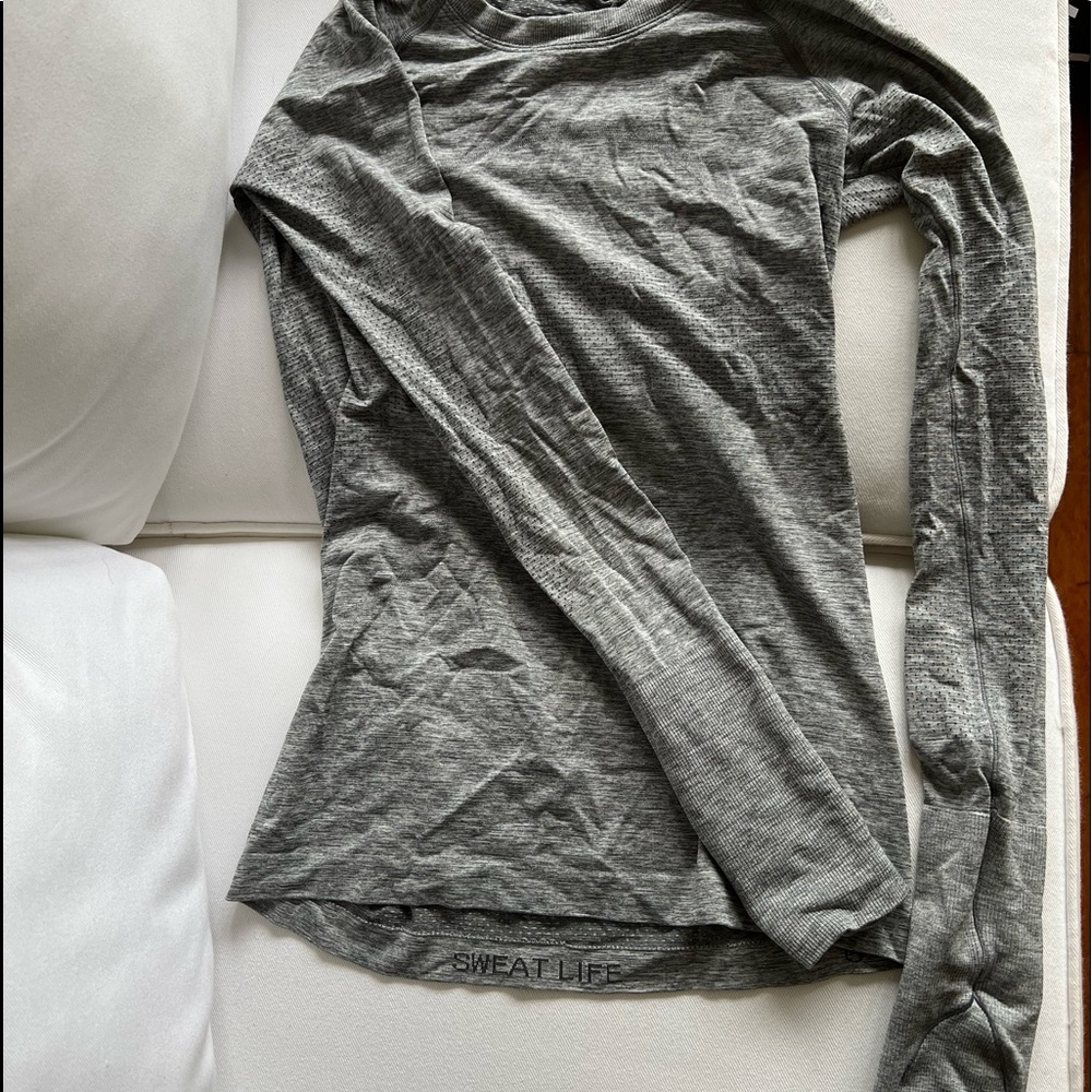 Lululemon long sleeve swift tech size 6 heather grey